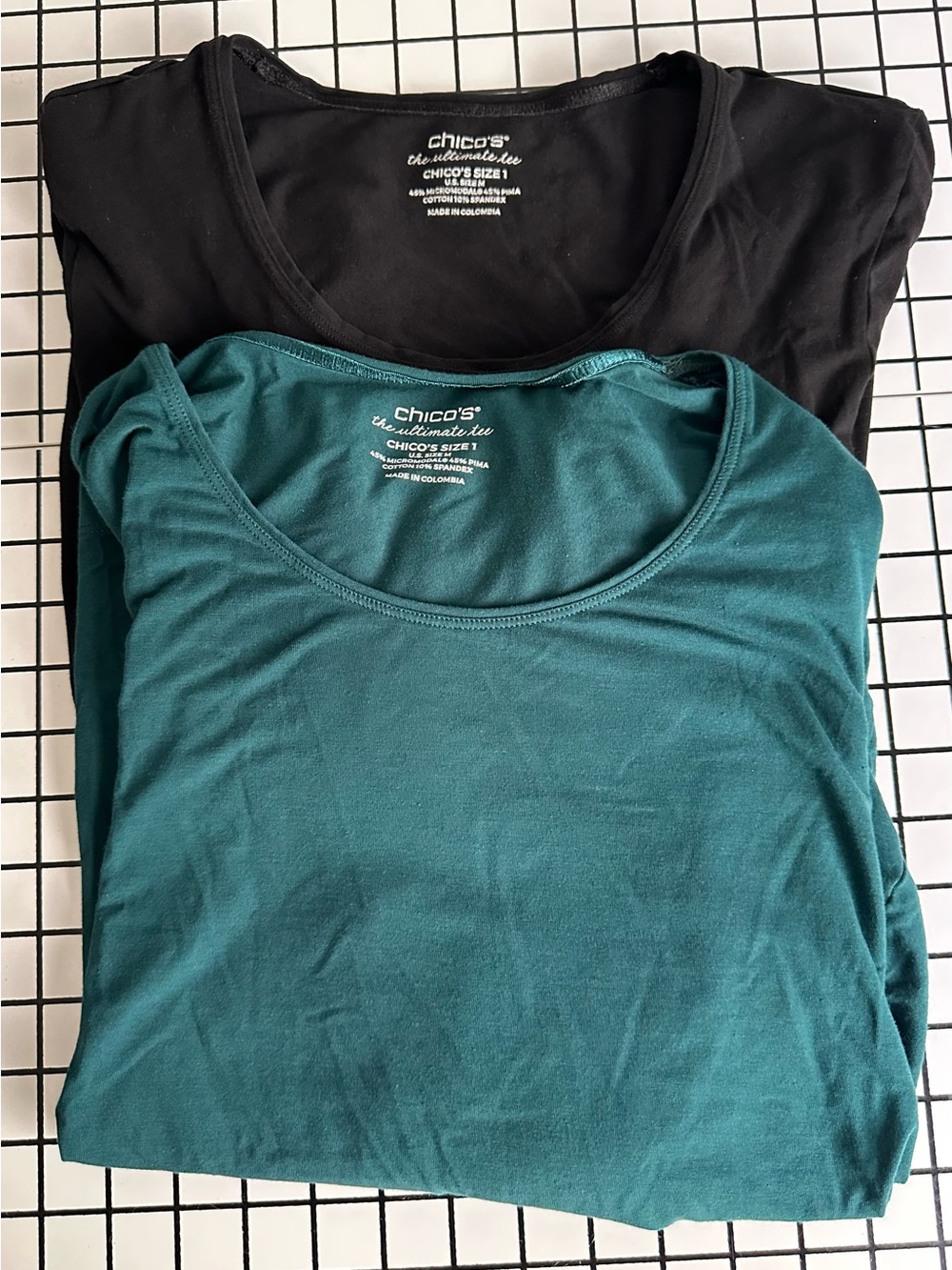 Chico's Women's Ultimate Tee Scoop Neck Top 2 Pack Bundle - Green and Black